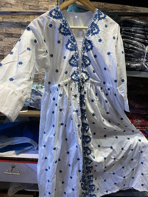 🌿 Shez Collection – Embroidered Linen Kurta (White)* 🌿
